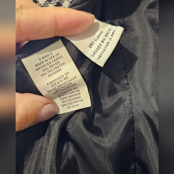 Christian Dior Plaid Print Blazer. - Picture 6 of 10